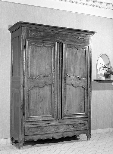 18e armoire