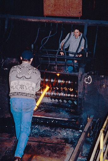 Laminoir : travail en cage de dégrossis.