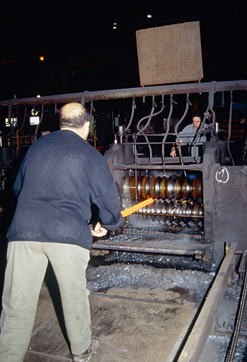 Laminoir : travail en cage de dégrossis.