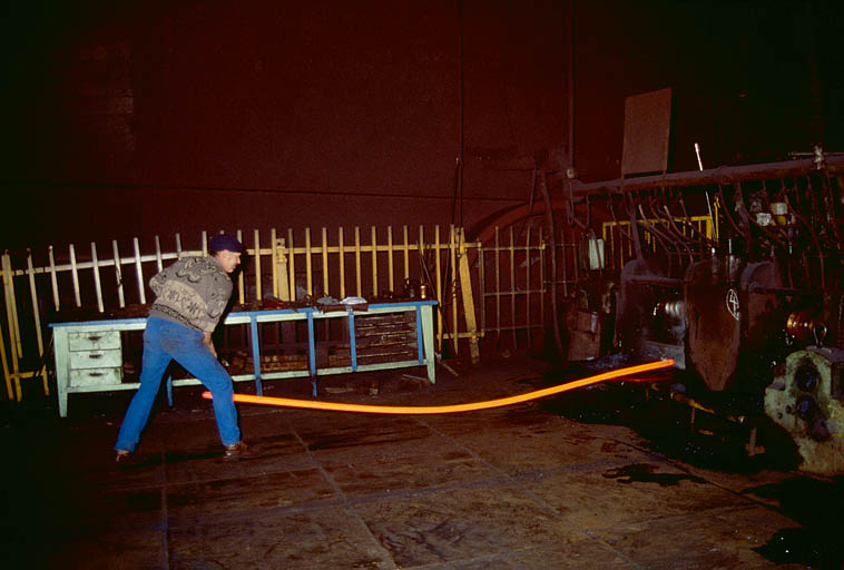 Laminoir : travail en cage de dégrossis.