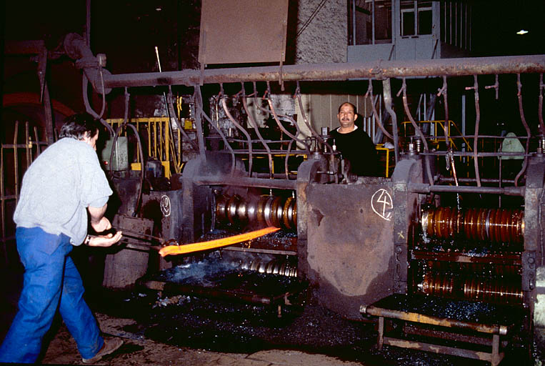 Laminoir : travail en cage de dégrossis.