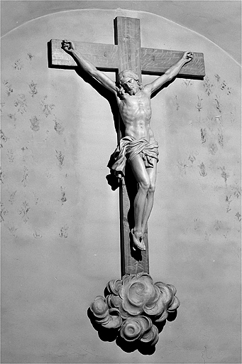 Croix : Christ en croix