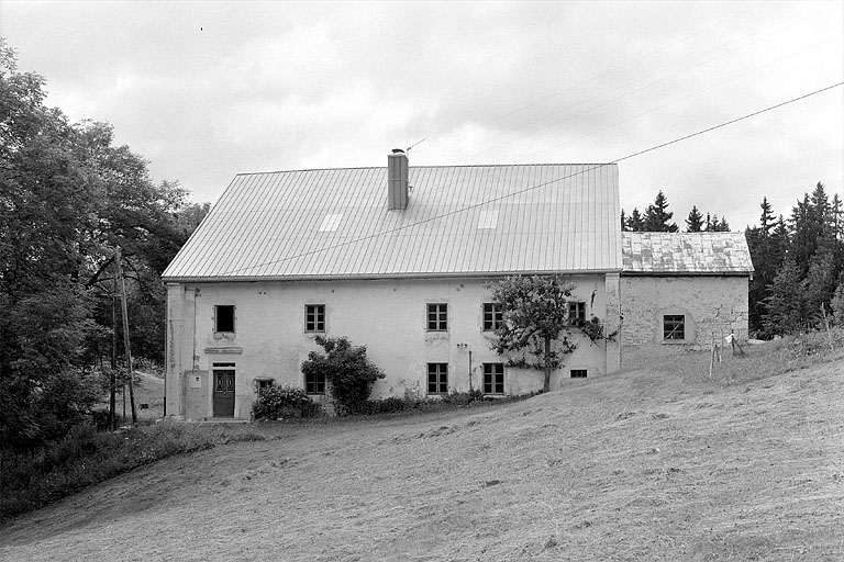 Façade antérieure.