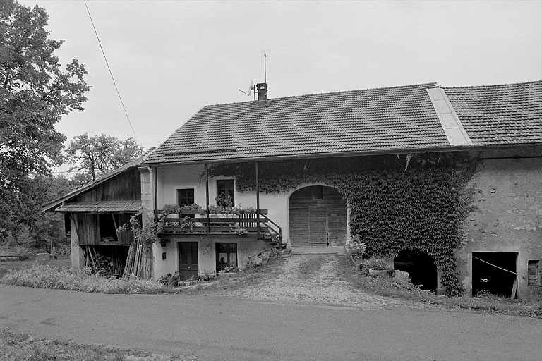 Façade antérieure.