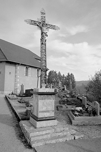 Croix de cimetière