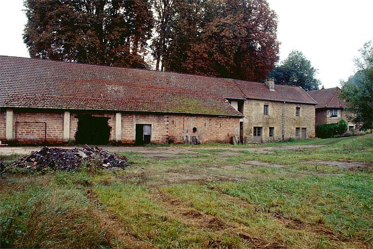Atelier de fabrication (?), vu depuis le nord.