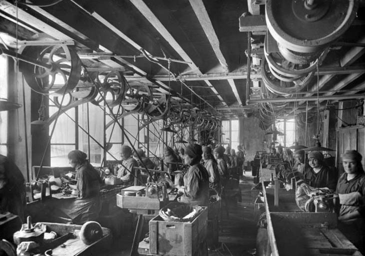Intérieur de l'atelier de polissage.