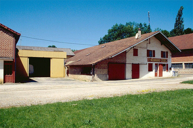 Magasin industriel.