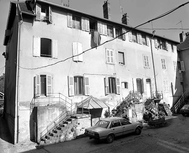 Façade postérieure du logement d'ouvriers.