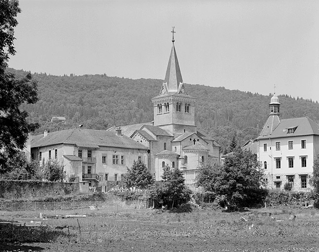 Vue générale depuis le sud-est.