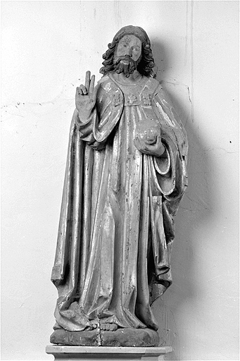 Statue : le Christ bénissant