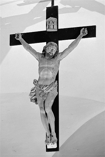 Croix : Christ en croix