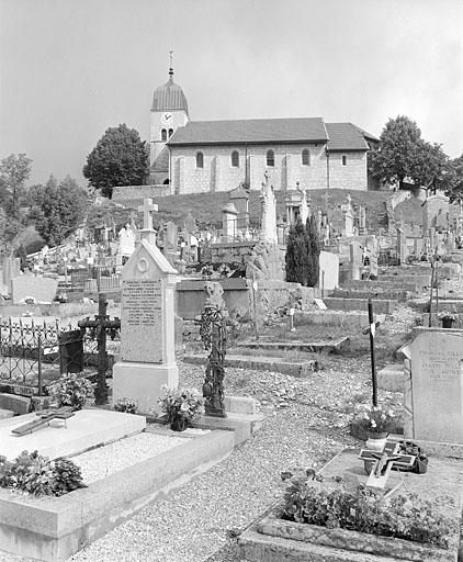 Face sud vue depuis le cimetière.