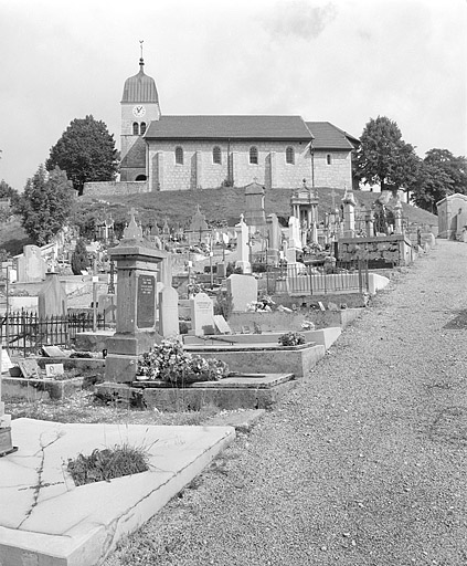 Face sud vue depuis le cimetière.