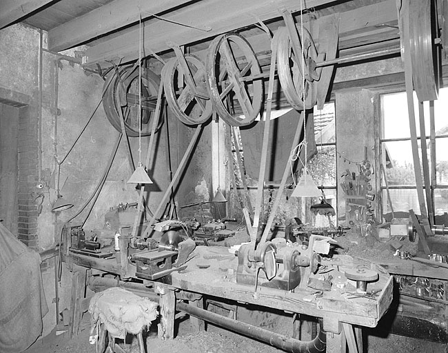 Partie de l'atelier abritant les différentes étapes de la fabrication des pipes.