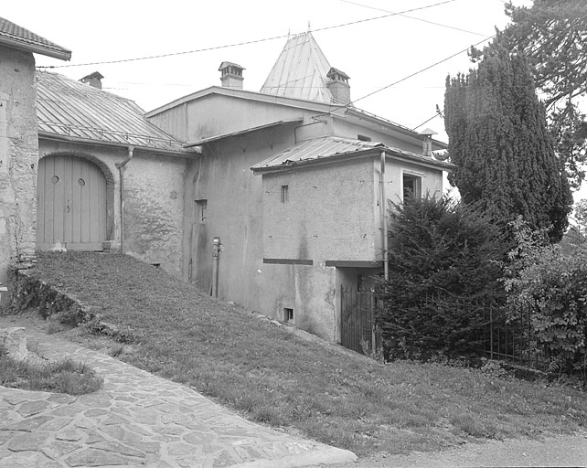 Façade postérieure de la demeure.