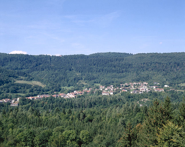 Vue d'ensemble du village.