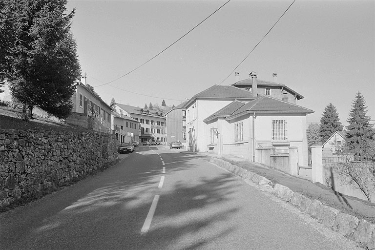 Rue principale.