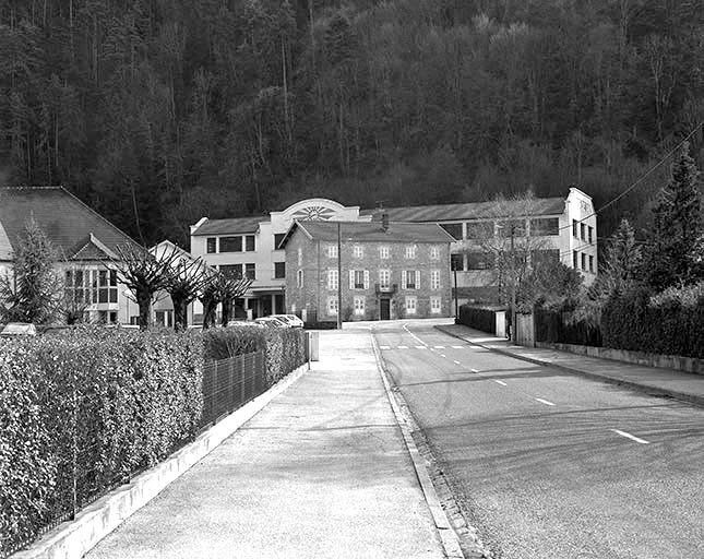 Vue d'ensemble depuis l'avenue Foch.