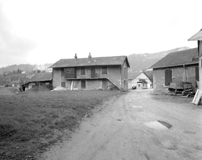 Façade postérieure d'un logement d'ouvriers.