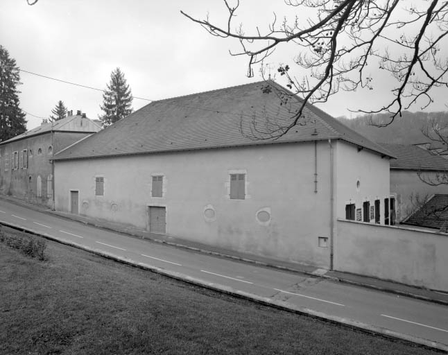 Dépendance de la maison Maizier convertie en chai.