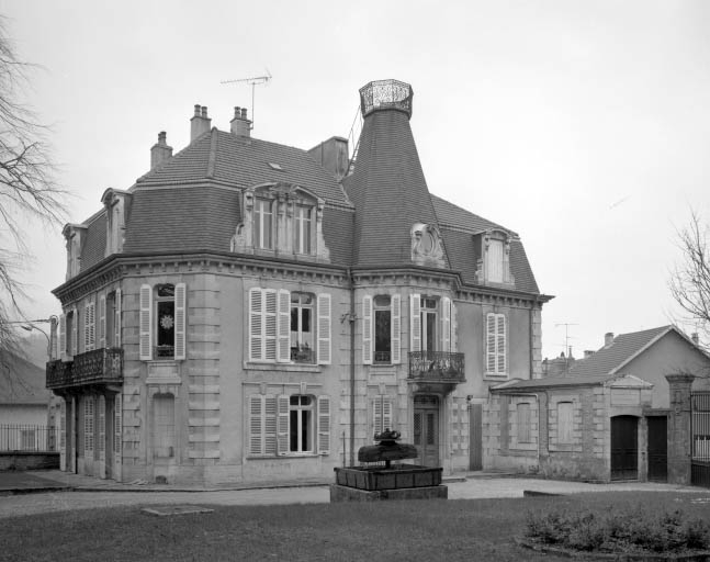 Bureaux dits château Béthanie.