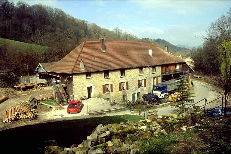 Vue d'ensemble depuis l'est.