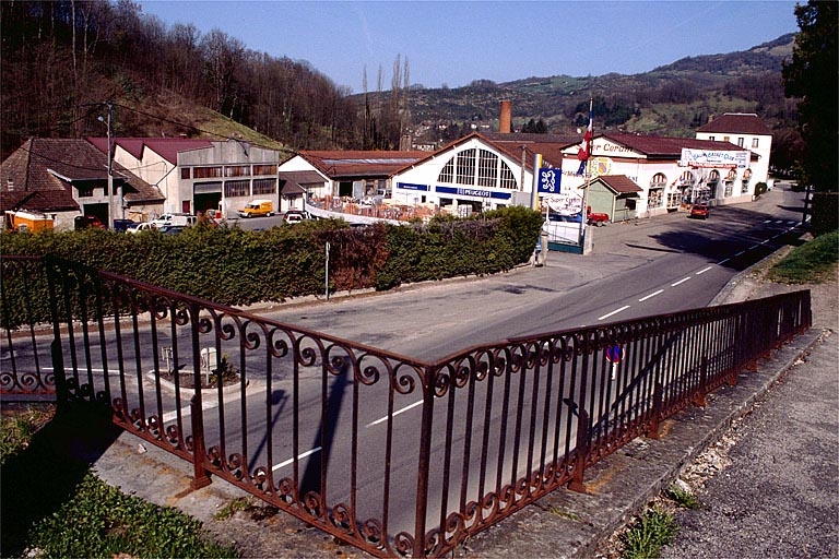 Vue d'ensemble depuis le sud-est.