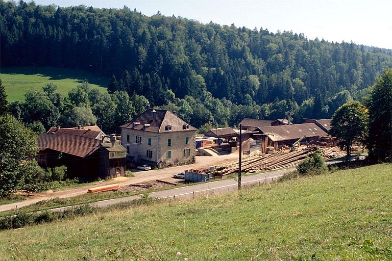 Chaux-des-Crotenay : forge, scierie, usine de parqueterie.