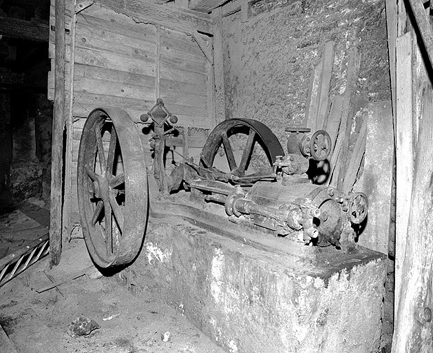 Vue d'ensemble de la machine à vapeur.
