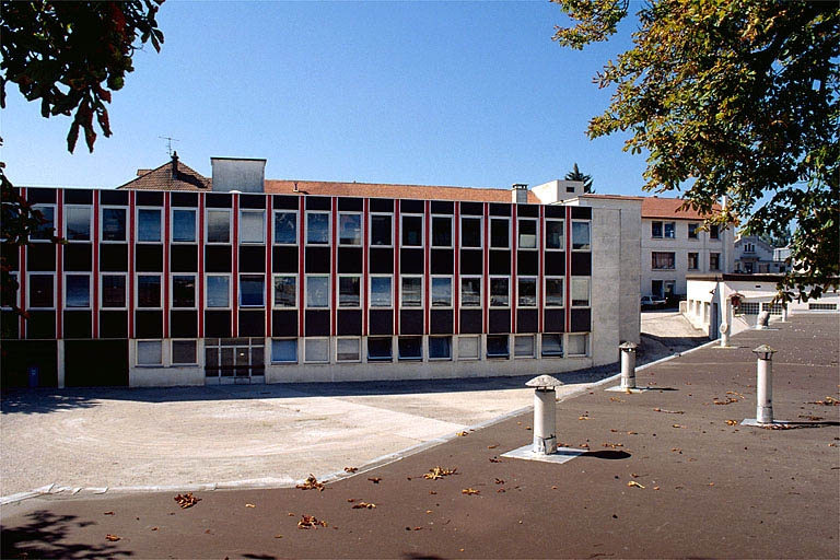 Usine de quincaillerie puis de lunetterie Girard, Champagnole (3 rue Baronne Delort).