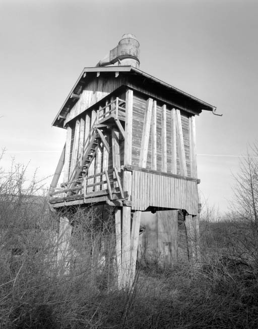 Silo à sciure.