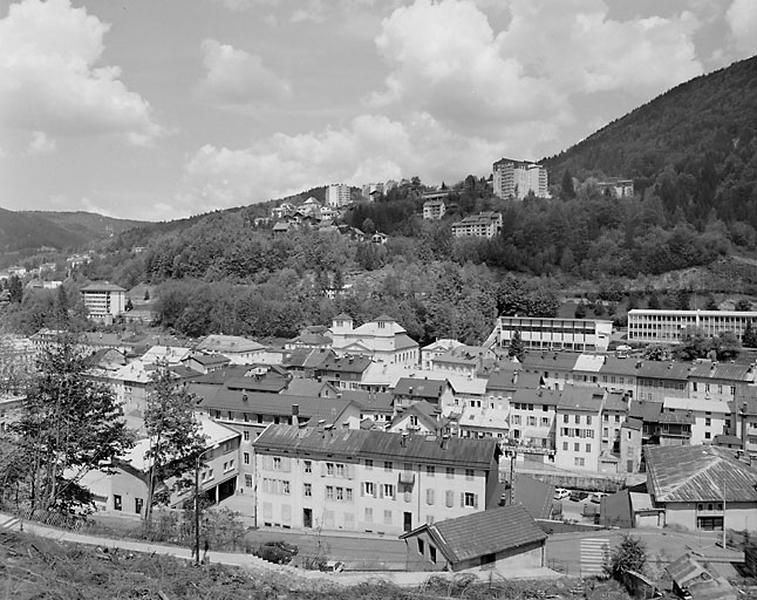 Vue d'ensemble du quartier de l'église, depuis le sud-ouest.