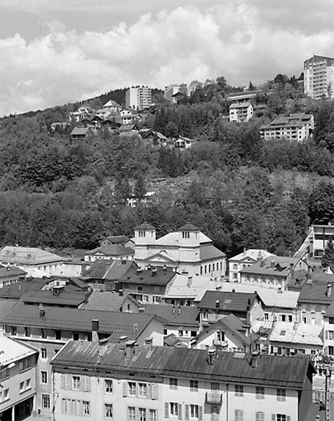 Vue d'ensemble du quartier de l'église, depuis le sud-ouest (cadrage vertical).