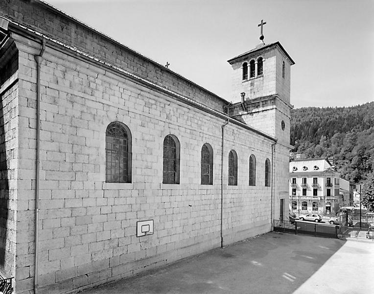 Façade latérale gauche.