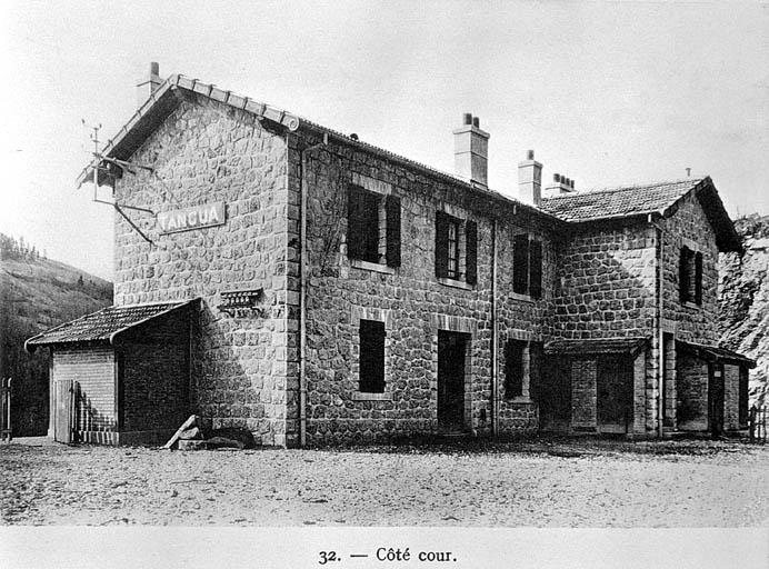 Station de Tancua. - Bâtiment. - Côté cour, [1919].