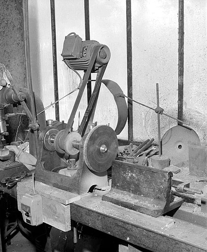 Machine à percer et à fraiser