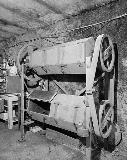 2e machine à polir (tonneaux de polissage)