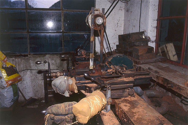 Vue d'ensemble, avec son moteur.