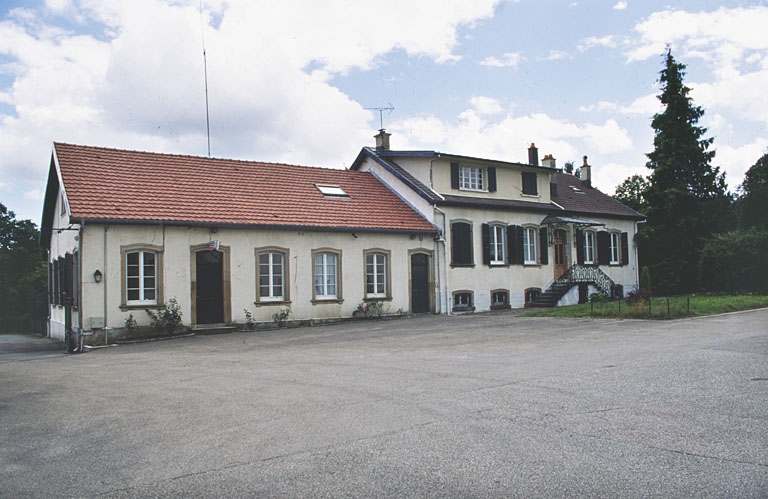 Les bureaux attenants au logement de contremaître.