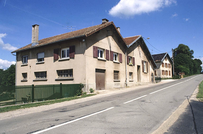 Chaufferie et salle des machines, et logement.