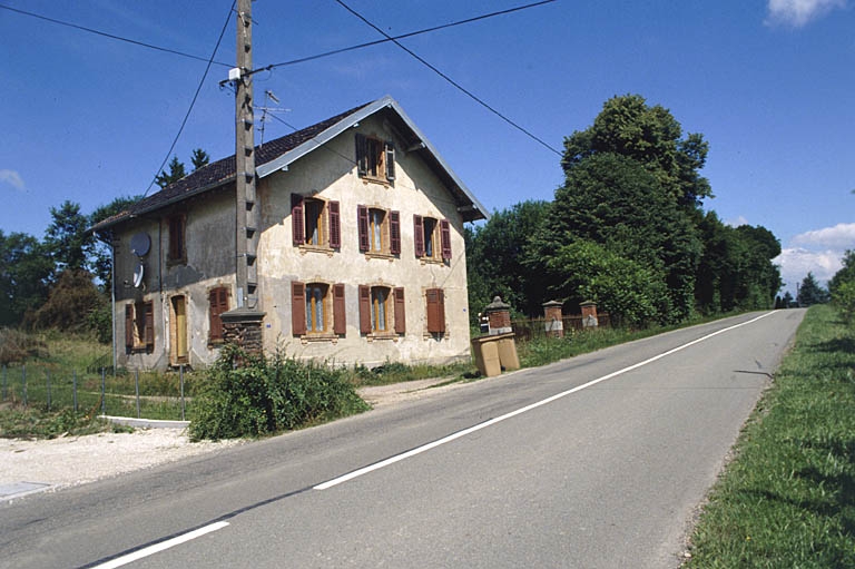 Logement sur la rue André Viellard.