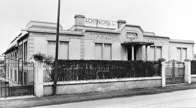 Façade de l'usine.
