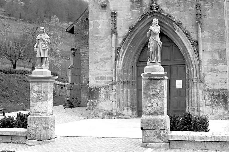 2 statues : saint Vernier et sainte Jeanne d'Arc