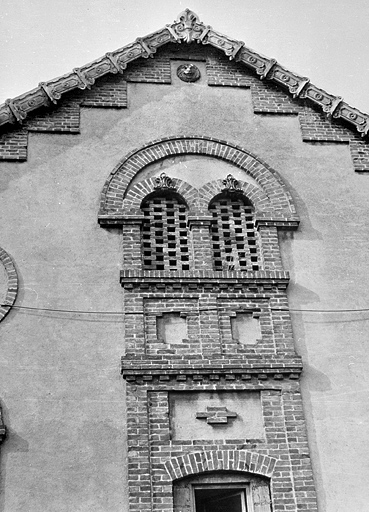 Détail du pignon de la briqueterie (?) vers 1980.