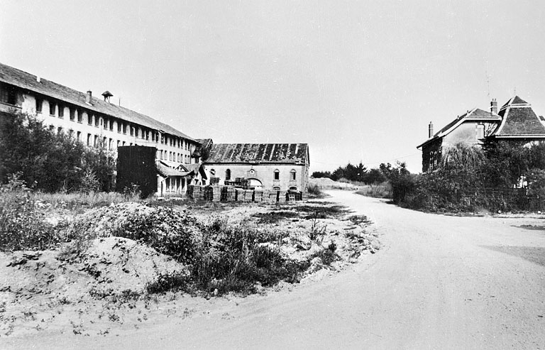 Vue d'ensemble depuis l'ouest vers 1980.