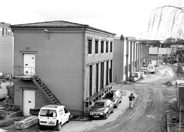 Transformateur : vue depuis l'atelier de filature.