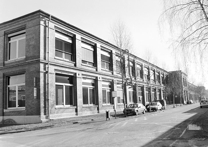 Atelier de finissage : façade ouest.