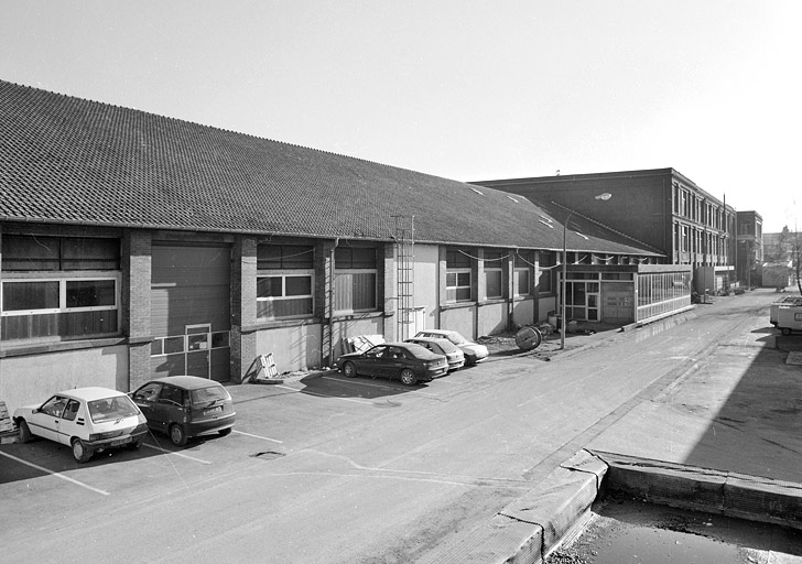Atelier de retordage : façade ouest à mi-parcours.