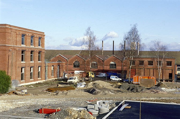 Atelier de filature, chaufferie et transformateur : vue depuis l'ouest.